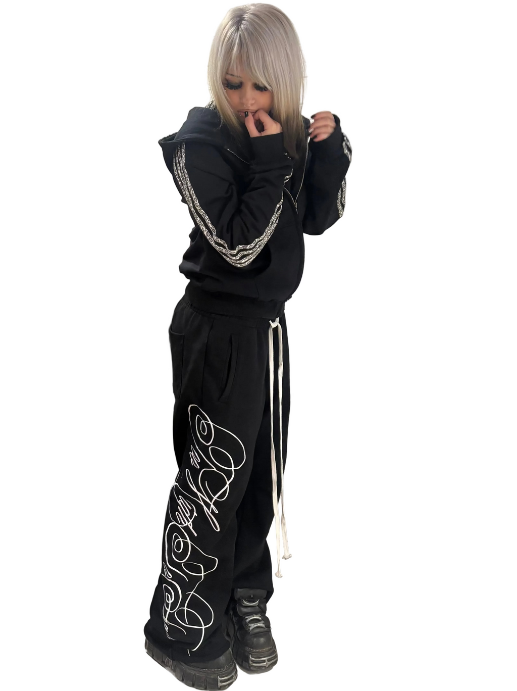 2HIGH2FALL - SWEATS